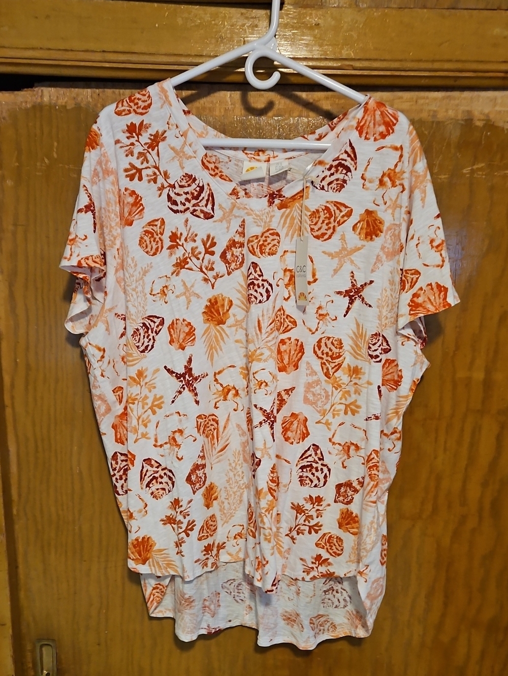 Women’s Short Sleeve Shell-Print Top in Orange
